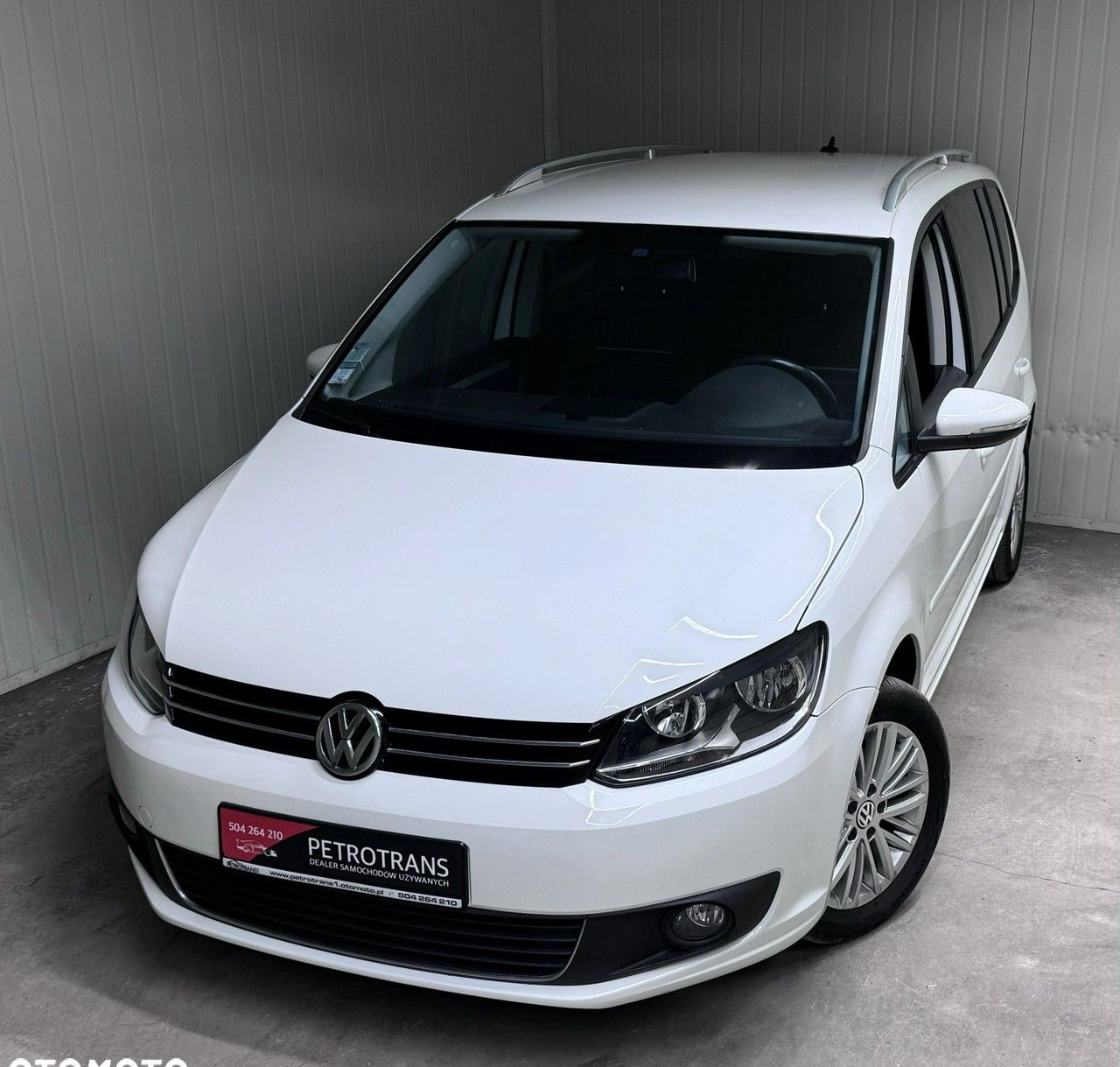 Volkswagen Touran cena 42900 przebieg: 193000, rok produkcji 2015 z Zwierzyniec małe 562